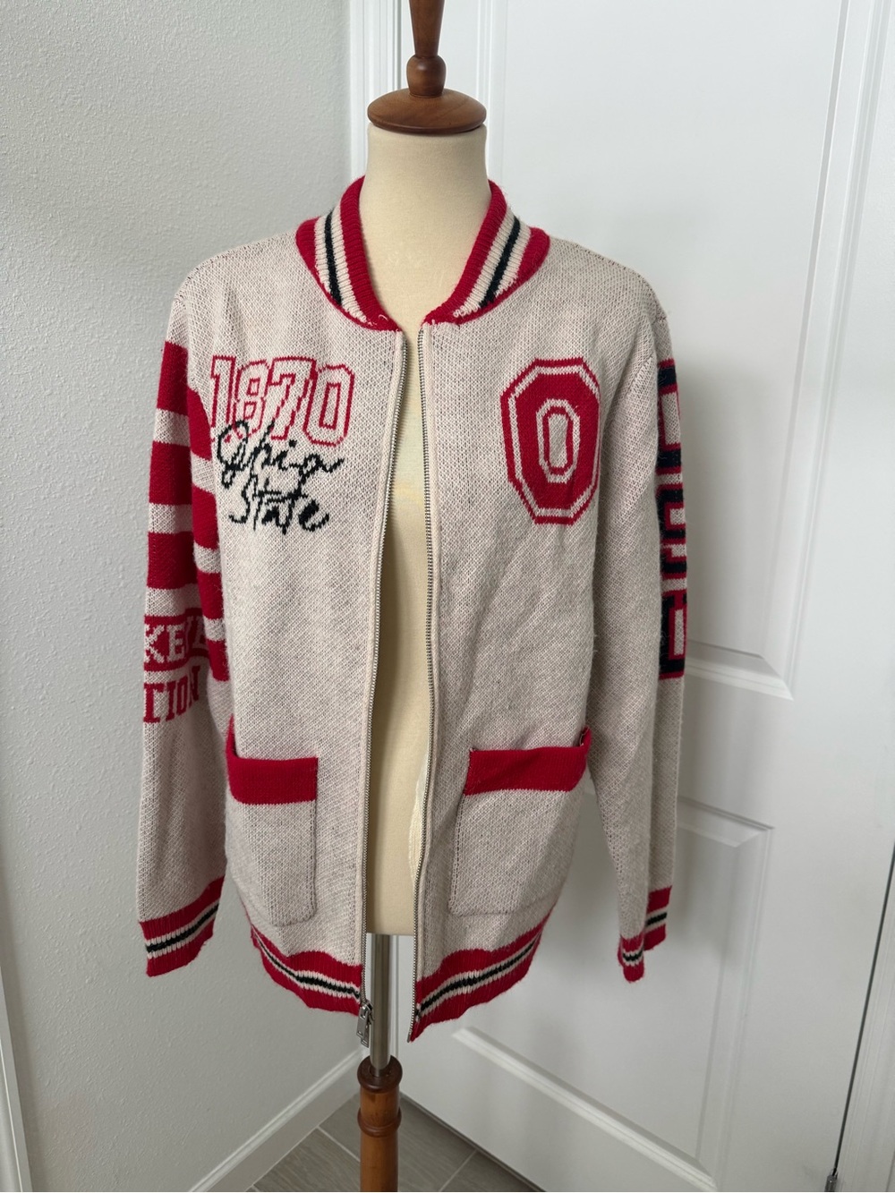 The Wild Collective Ohio State Buckeyes Jacquard Zip Sweater L